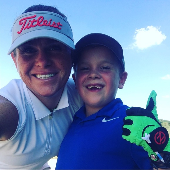 Meet your Posher, Felicia - Picture 1 of 1